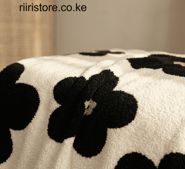 Flora Plush Velvet Throw Blanket - 130x170cm